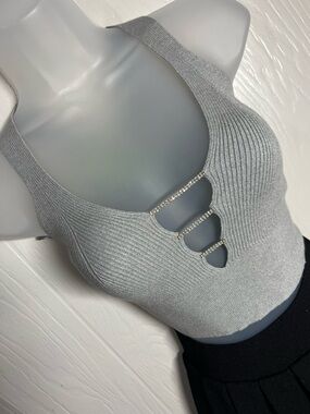 Gray Ribbed V-Neck Tank Top